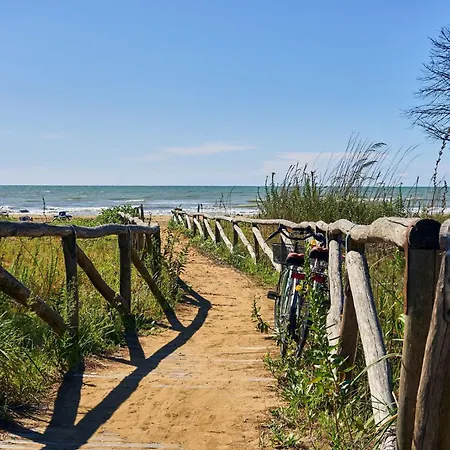 Lovely With Spacious Garden Villa Bibione