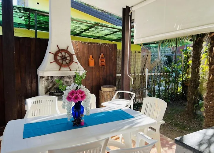 别墅 Lovely With Spacious Garden